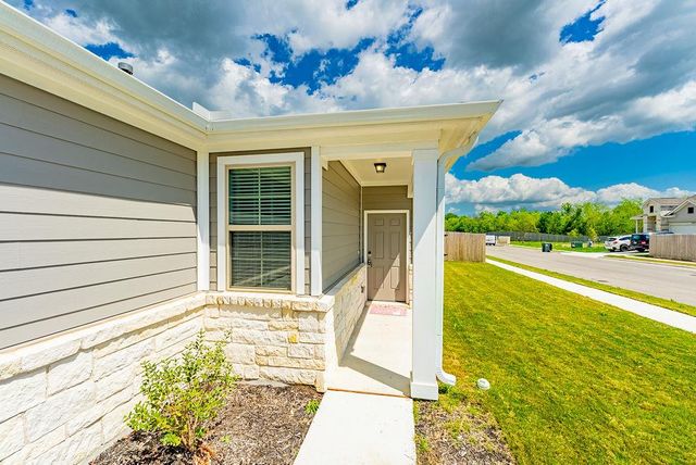 12411 Zenyatta DR, Buda, TX 78610