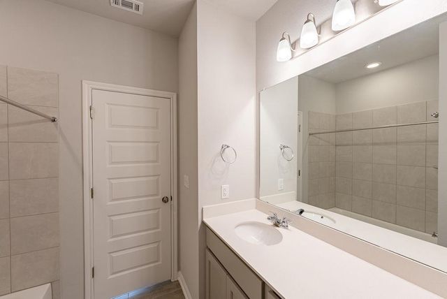 12411 Zenyatta DR, Buda, TX 78610