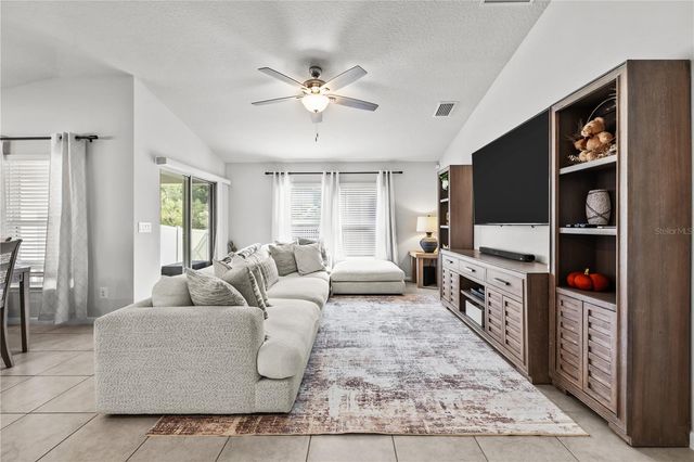 18446 HUNTERS MEADOW WALK, Land O Lakes, FL 34638