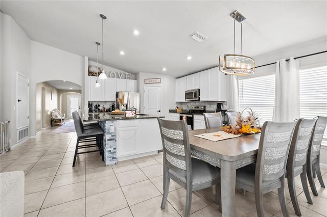 18446 HUNTERS MEADOW WALK, Land O Lakes, FL 34638