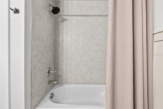 18446 HUNTERS MEADOW WALK, Land O Lakes, FL 34638