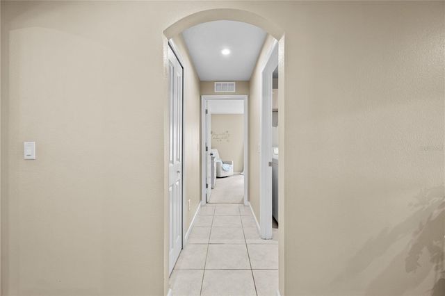 18446 HUNTERS MEADOW WALK, Land O Lakes, FL 34638