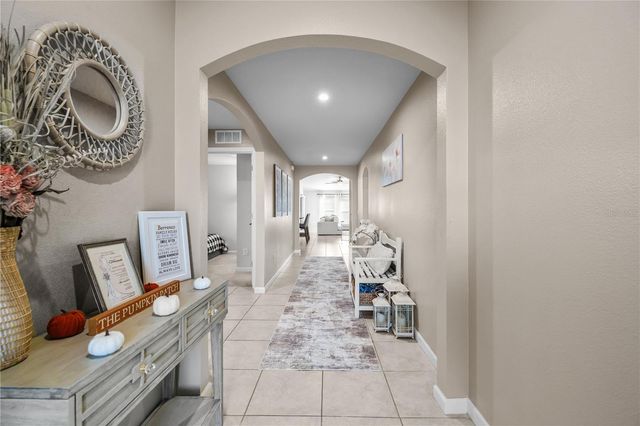 18446 HUNTERS MEADOW WALK, Land O Lakes, FL 34638