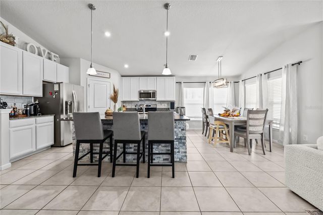 18446 HUNTERS MEADOW WALK, Land O Lakes, FL 34638