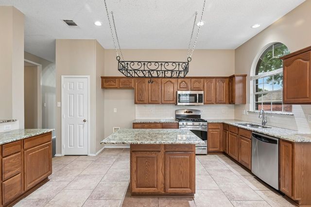 2918 Brittany Lane, Mckinney, TX 75070