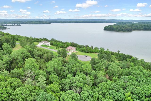 370 River Run Trl, Spring City, TN 37381