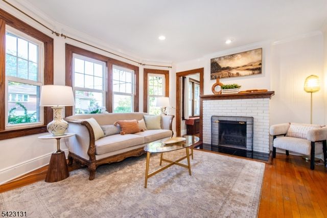10 Benvenue Ave, West Orange Twp., NJ 07052