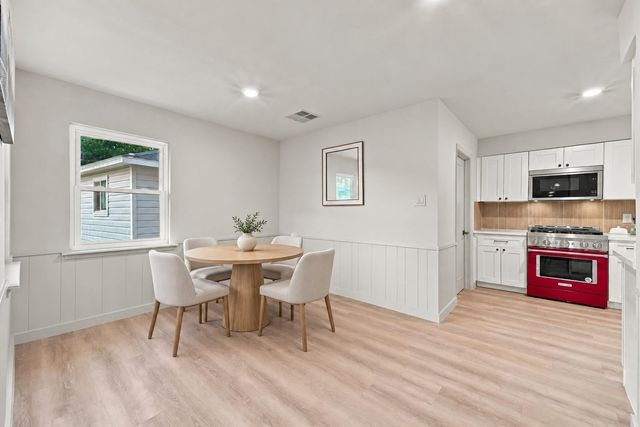 5030 Bayou Vista Drive, Houston, TX 77091