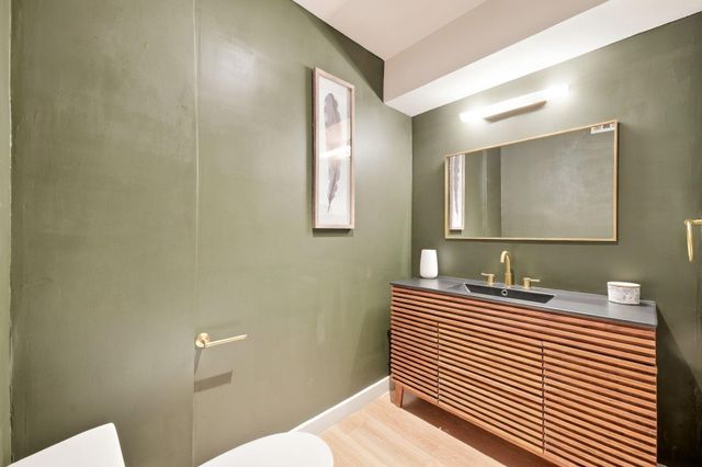 5030 Bayou Vista Drive, Houston, TX 77091