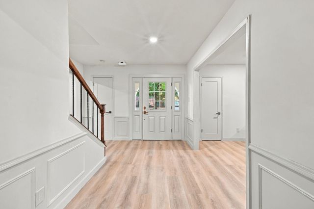 5030 Bayou Vista Drive, Houston, TX 77091