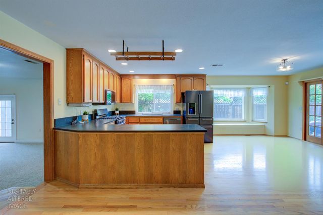 974 San Miguel Pl, Manteca, CA 95336