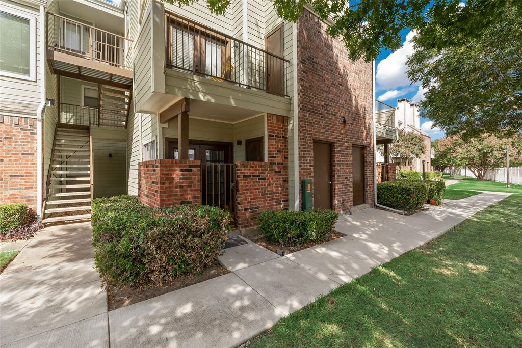3129 Sondra Drive 102, Fort Worth, TX 76107 — photo 3