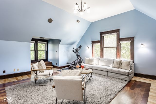 1642 N Alabama Street, Indianapolis, IN 46202