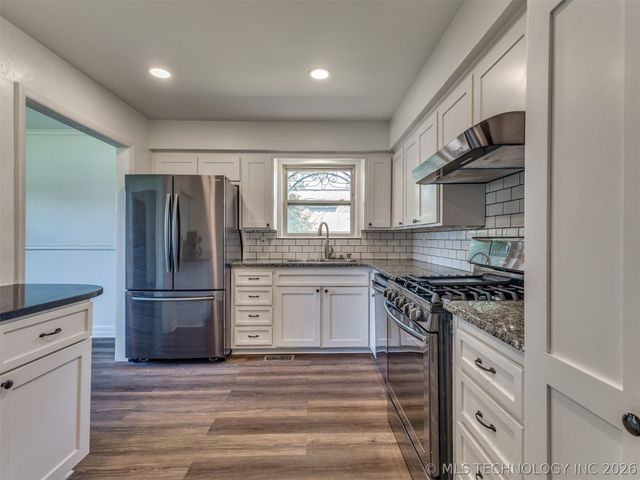5910 E 36th Street, Tulsa, OK 74135