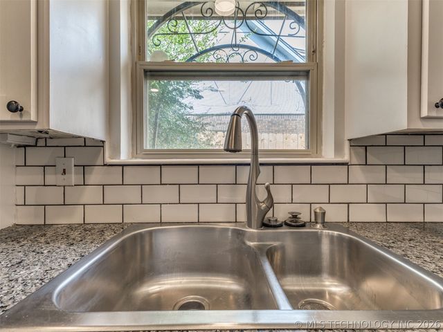 5910 E 36th Street, Tulsa, OK 74135