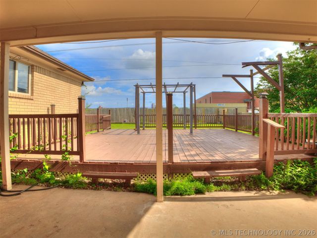 5910 E 36th Street, Tulsa, OK 74135