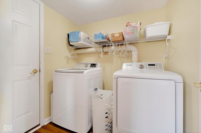 10552 Greenway Drive, Fishers, IN 46037