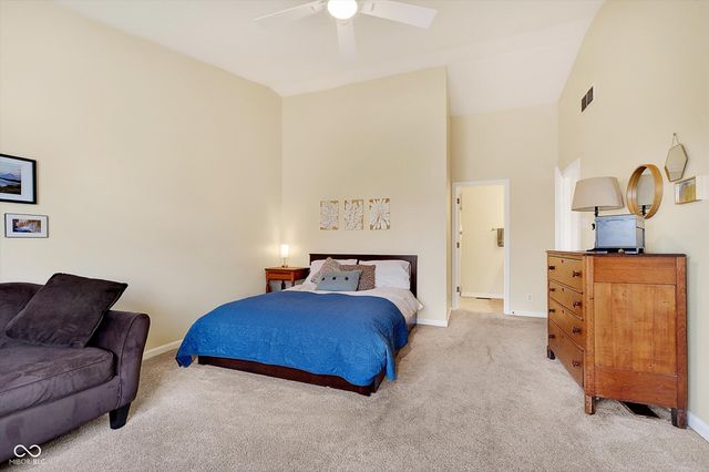 10552 Greenway Drive, Fishers, IN 46037