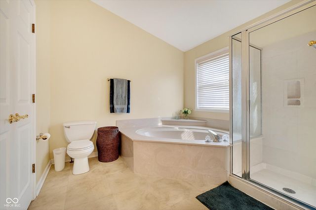 10552 Greenway Drive, Fishers, IN 46037