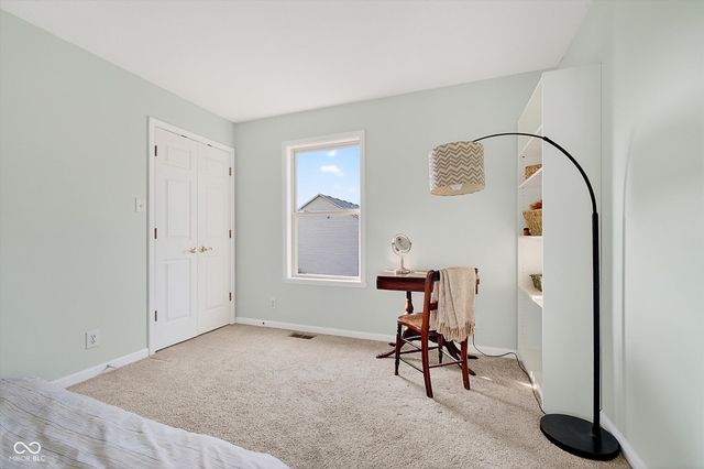 10552 Greenway Drive, Fishers, IN 46037