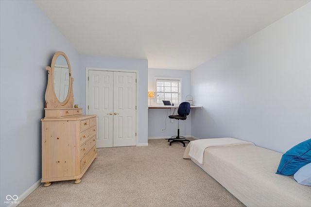 10552 Greenway Drive, Fishers, IN 46037