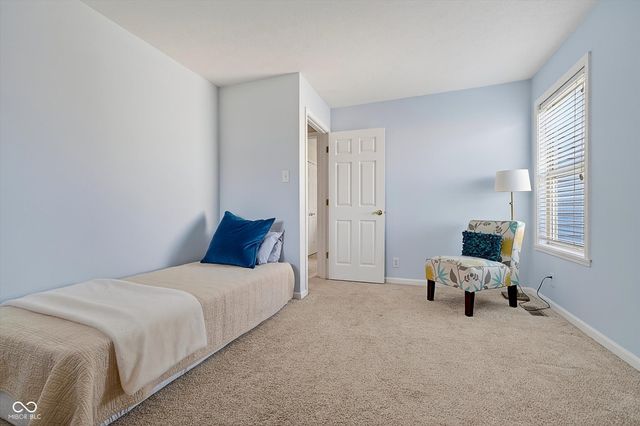 10552 Greenway Drive, Fishers, IN 46037