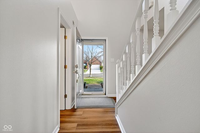 10552 Greenway Drive, Fishers, IN 46037