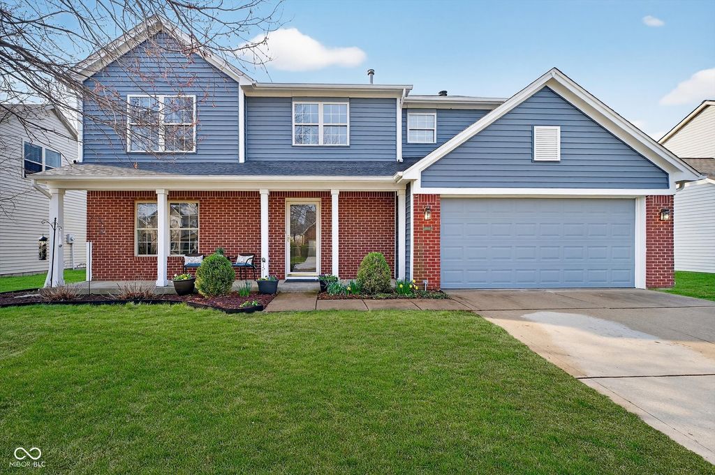 10552 Greenway Drive, Fishers, IN 46037