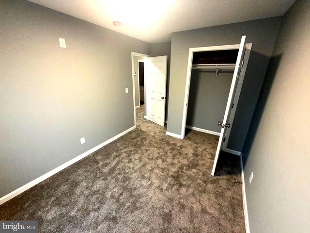 118 STRINE AVE, Martinsburg, WV 25404