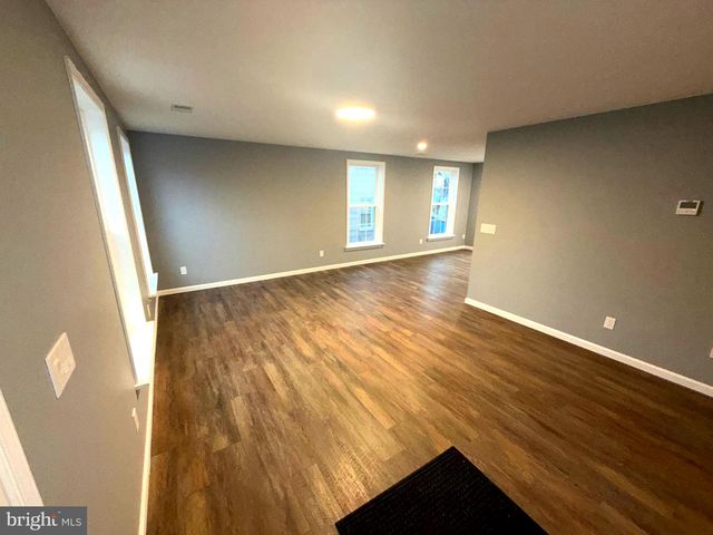 118 STRINE AVE, Martinsburg, WV 25404