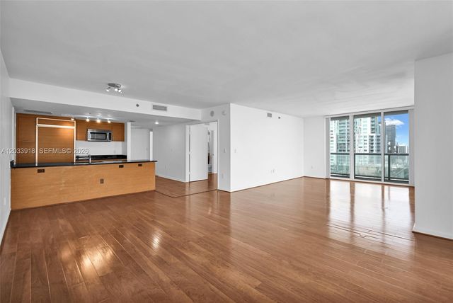50 Biscayne Boulevard 3802, Miami, FL 33132