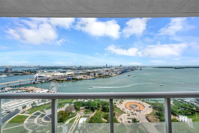 50 Biscayne Boulevard 3802, Miami, FL 33132