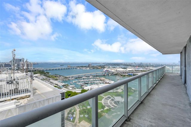 50 Biscayne Boulevard 3802, Miami, FL 33132