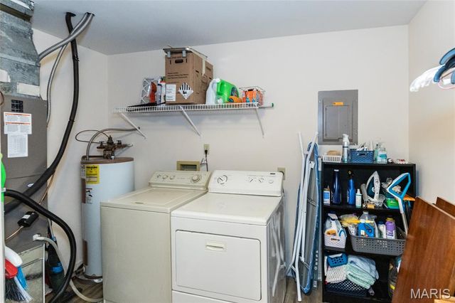 3655 Colonia Place Drive D, St Louis, MO 63125