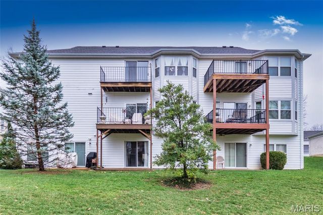 3655 Colonia Place Drive D, St Louis, MO 63125