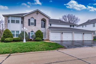 3655 Colonia Place Drive D, St Louis, MO 63125