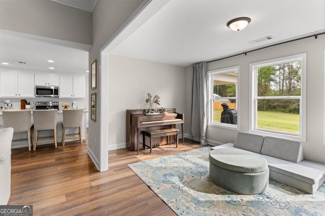 187 Loch Way, Eatonton, GA 31024