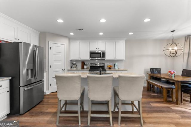 187 Loch Way, Eatonton, GA 31024