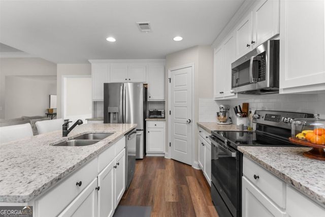 187 Loch Way, Eatonton, GA 31024