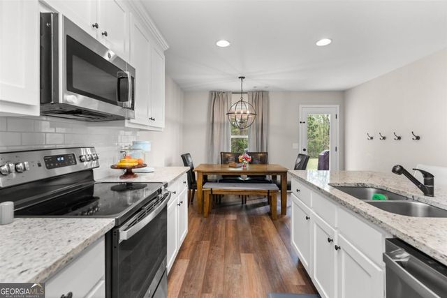 187 Loch Way, Eatonton, GA 31024