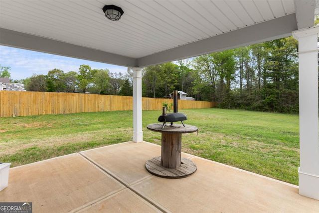 187 Loch Way, Eatonton, GA 31024