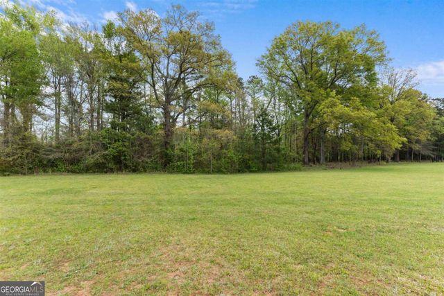 187 Loch Way, Eatonton, GA 31024