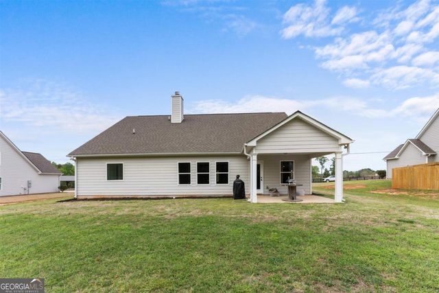 187 Loch Way, Eatonton, GA 31024