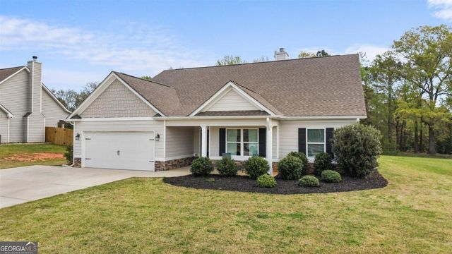187 Loch Way, Eatonton, GA 31024