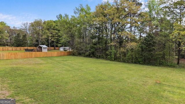 187 Loch Way, Eatonton, GA 31024
