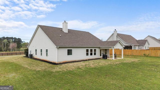 187 Loch Way, Eatonton, GA 31024