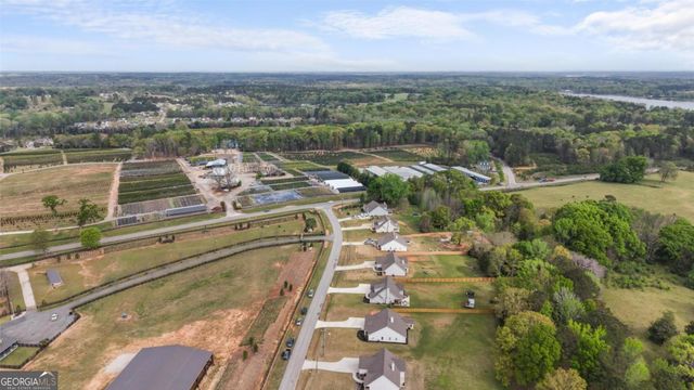 187 Loch Way, Eatonton, GA 31024