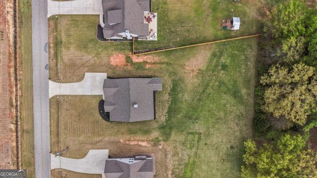 187 Loch Way, Eatonton, GA 31024