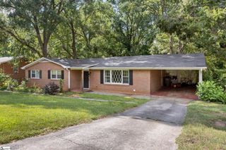 6 N Oak Forest Drive, Greenville, SC 29617