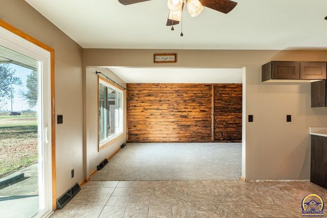 7421 NW Kiro CT, Silver Lake, KS 66539